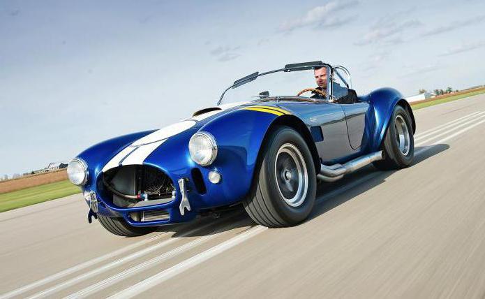 Carro "Shelby Cobra"