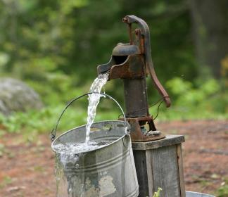 Sistema de abastecimento de água da casa e seu arranjo