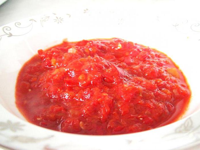 Receita para Adjika de pimenta vermelha