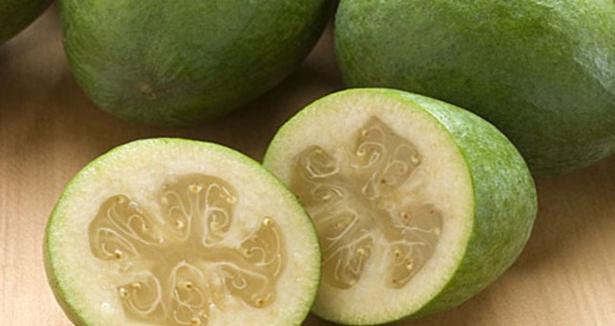 valor calórico feijoa