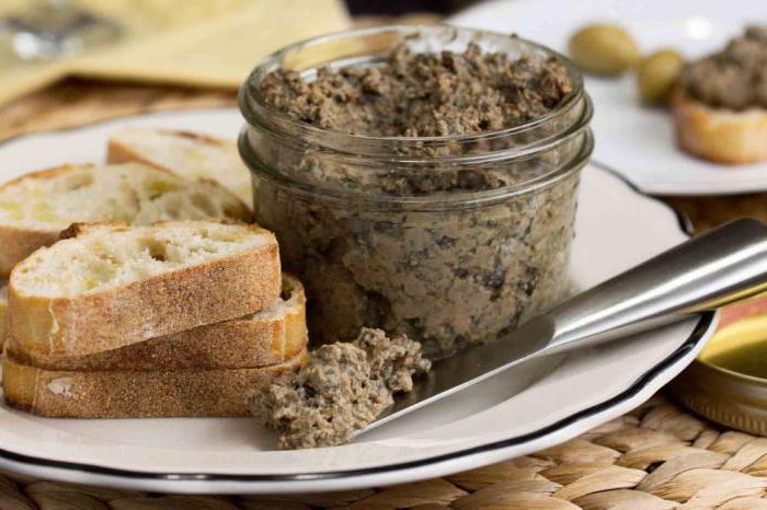 Patê de cogumelo para a receita de inverno simples