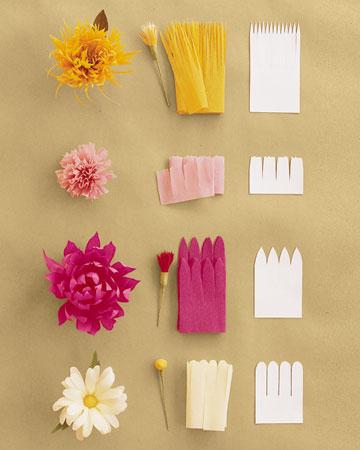 Arranjos florais e artesanato de papelão ondulado
