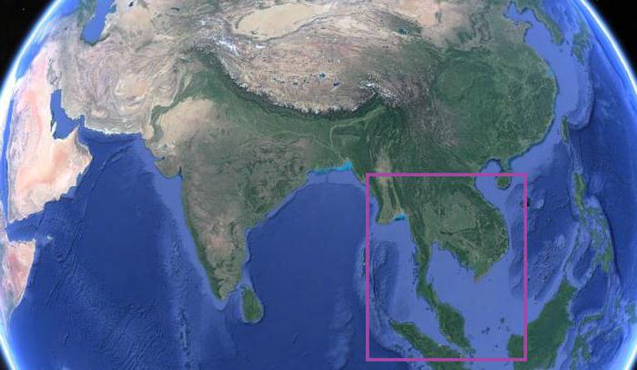 O que é uma península? Qual a península localizada a leste: Hindustan ou Indochina?