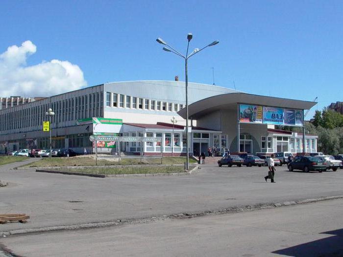 Lugar popular de entretenimento, lazer e trabalho - Palace of Sports (Tomsk)