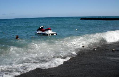 Em Sochi, a praia "Albatross", vantagens e desvantagens