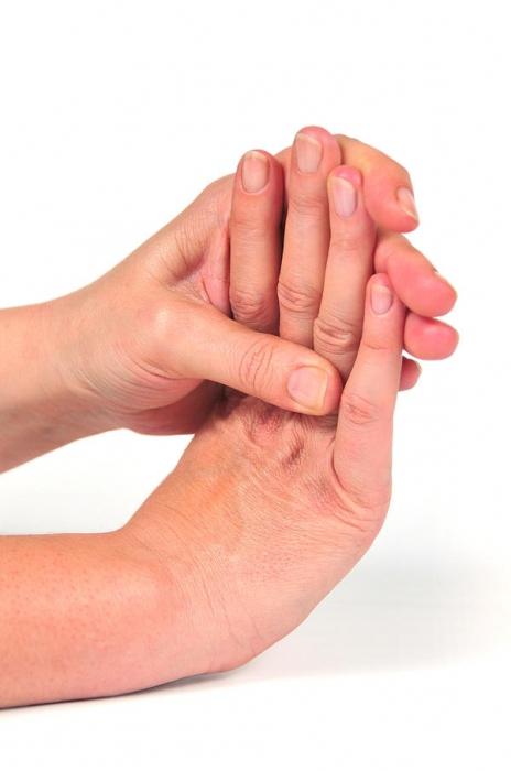 Dor da mão: causas, sintomas, tratamento