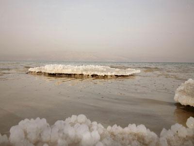 A lama do Mar Morto é a melhor medicina natural