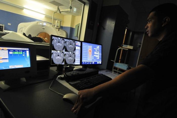 Tomografia computadorizada do cérebro: uma revisão do procedimento
